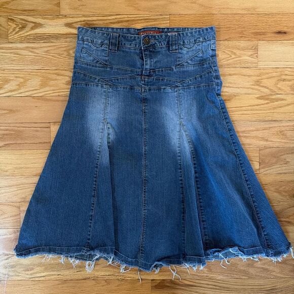 Mudd-clothing Women's Blue and Navy Skirt - Picture 3 of 6